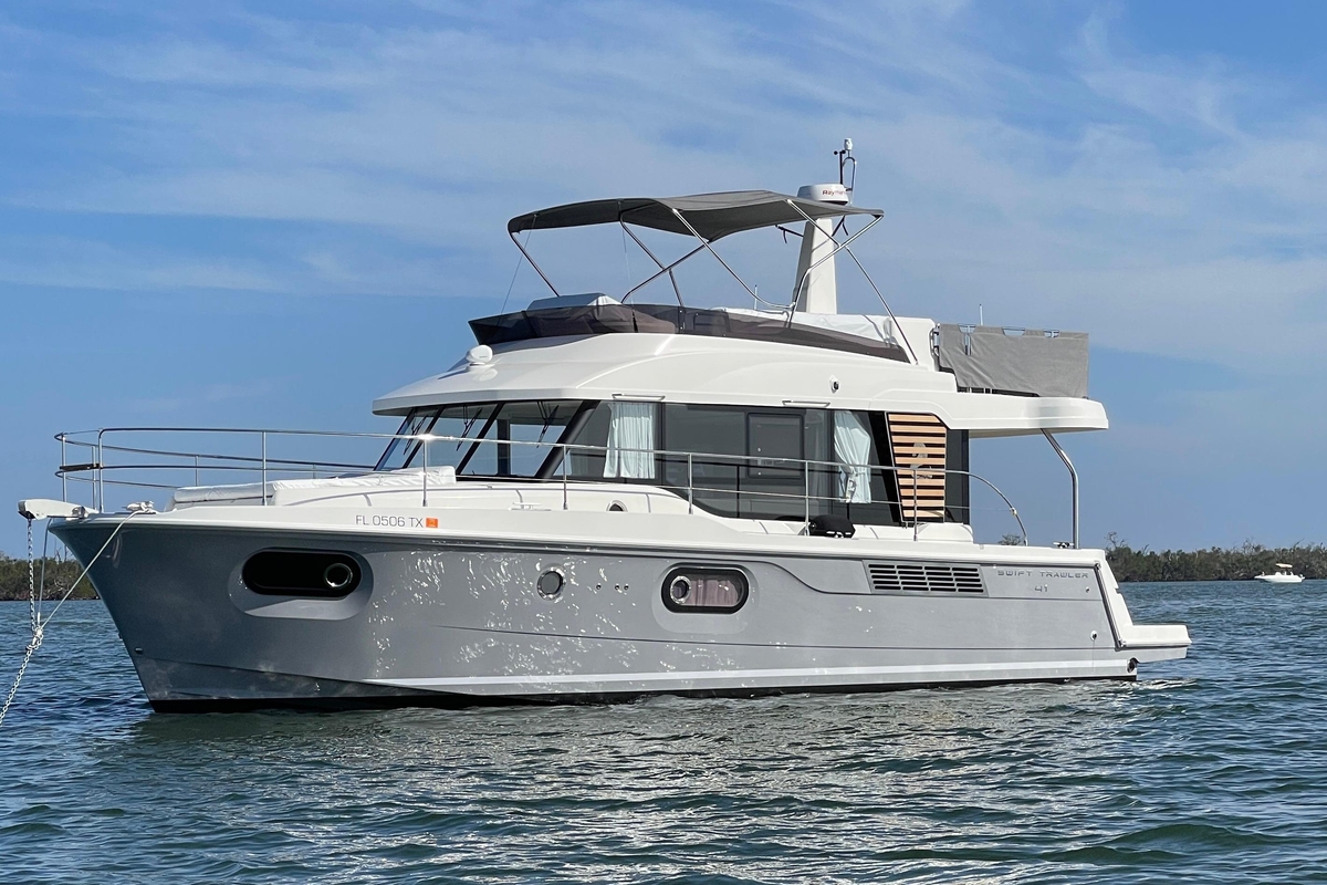 2025 Beneteau Swift Trawler 41 Fly - Sold Boat