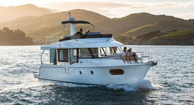 BOATZON | Beneteau Swift Trawler 41 Fly 2026