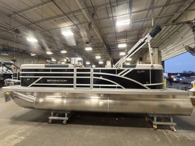 BOATZON | Bennington 20 SSR Fish priced with a 50hp 2026
