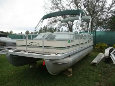 BOATZON | Bennington 2005