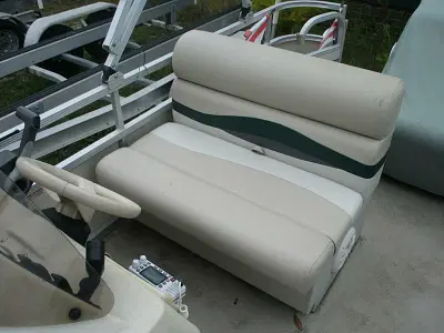 BOATZON | Bennington 2005