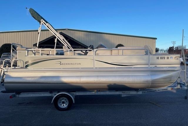2006 Bennington 2075 GS - Sold Boat
