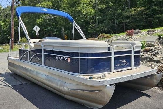 2013 Bennington 20SLX - Sold Boat