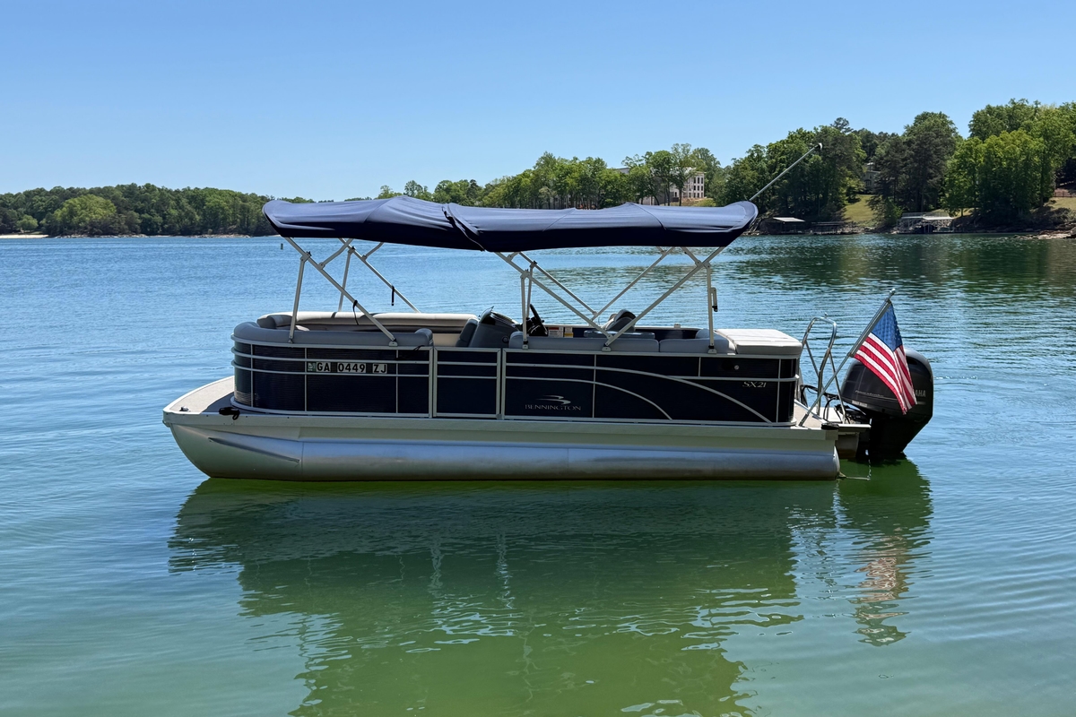2017 Bennington 21 SLX - Sold Boat