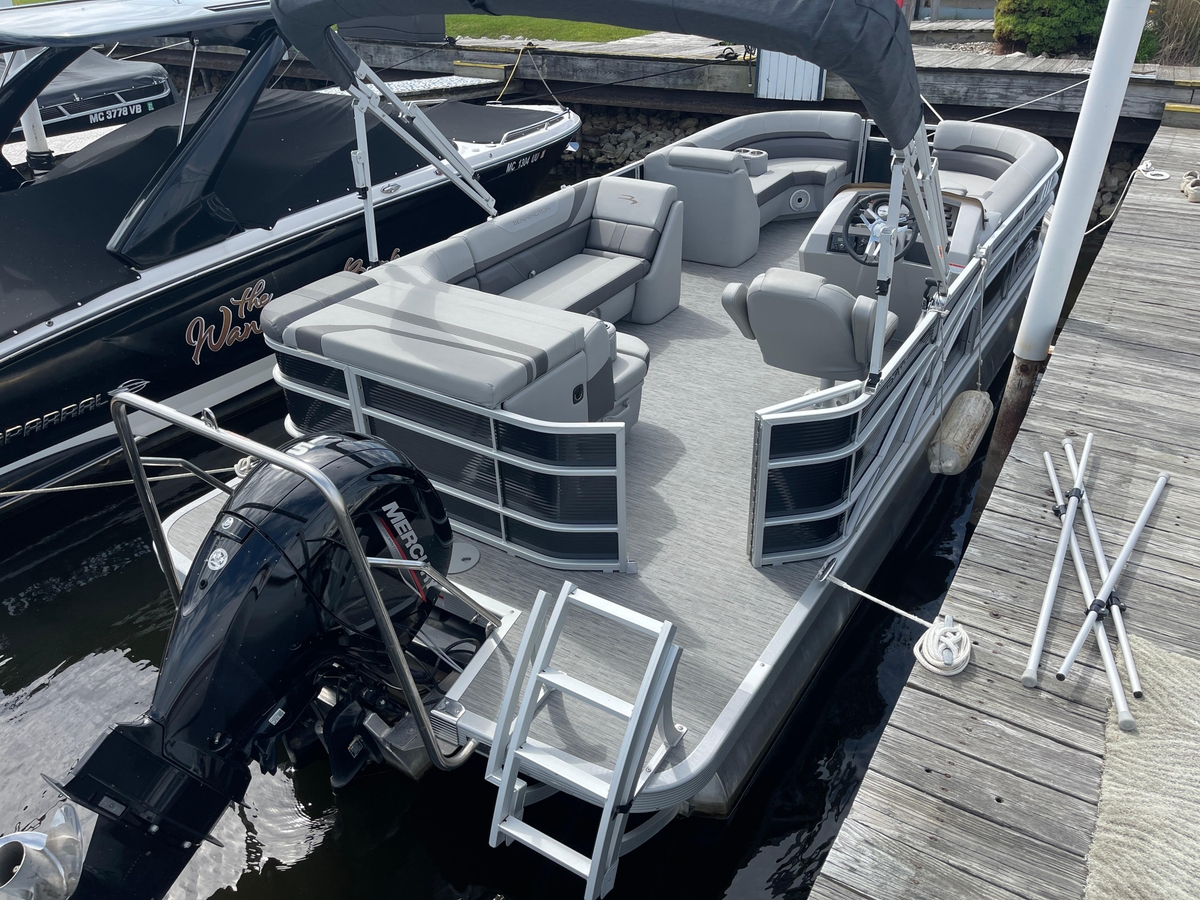 2022 Bennington 21 SX - Sold Boat