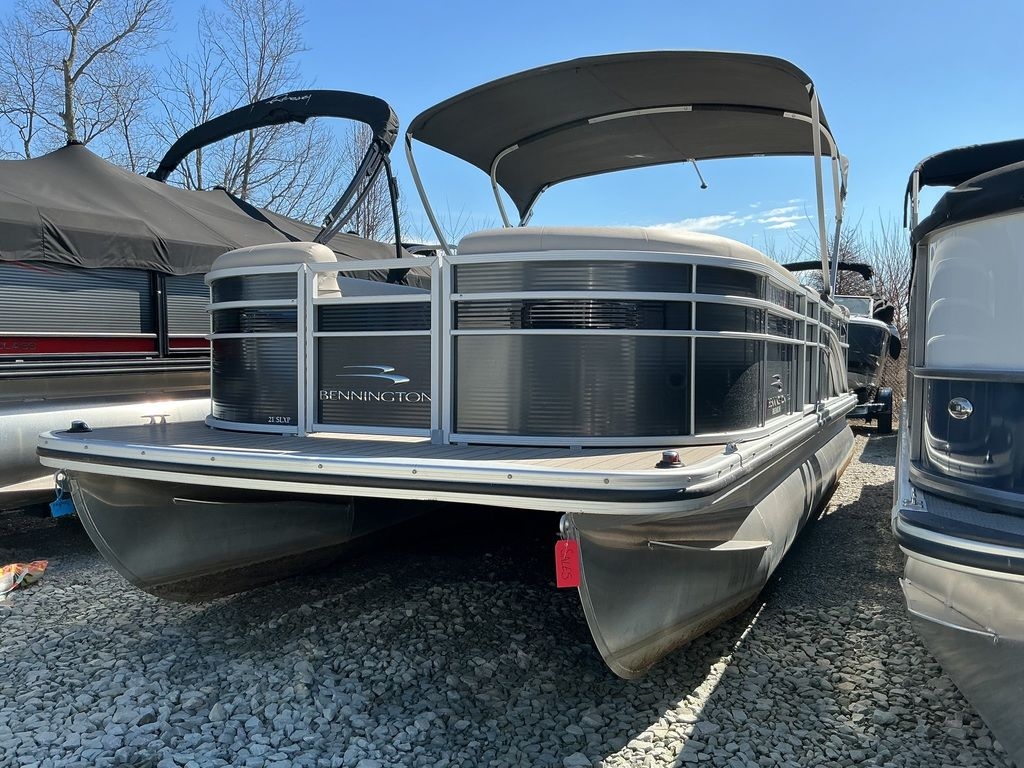 2018 Bennington 21SLXP - Sold Boat