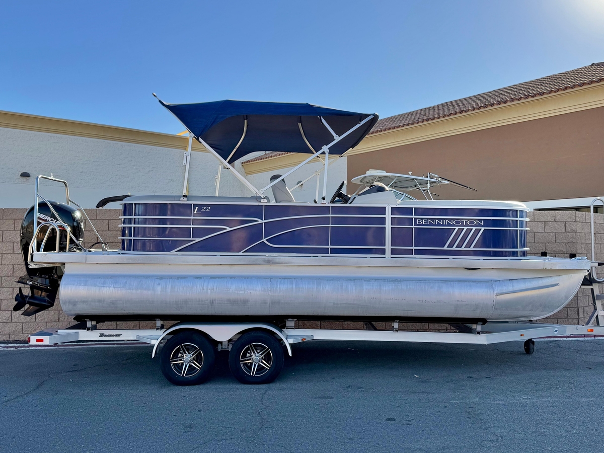 2021 Bennington 22 LSR - Sold Boat