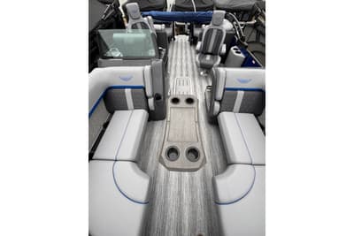 BOATZON | Bennington 22 M FASTBACK 2026