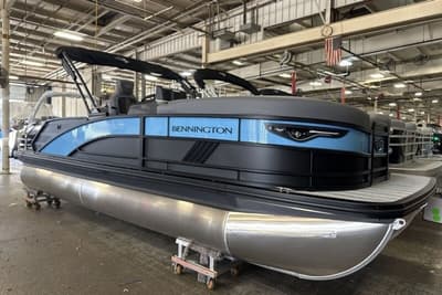 BOATZON | Bennington 22 M Swingback 2027