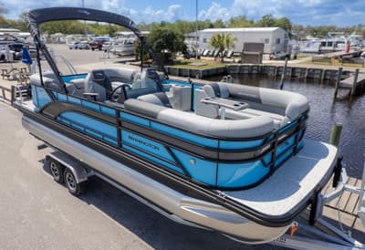 BOATZON | Bennington 22 S STERN RADIUS 2026