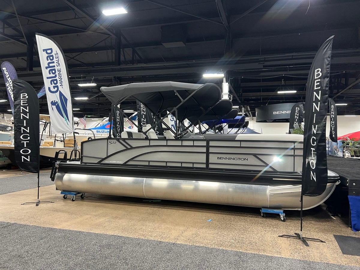 2026 Bennington 22 S SWINGBACK - Sold Boat