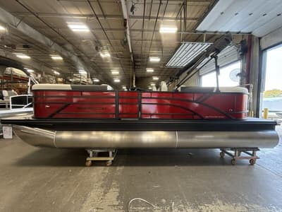 BOATZON | Bennington 22 S1 Stern Radius 2027
