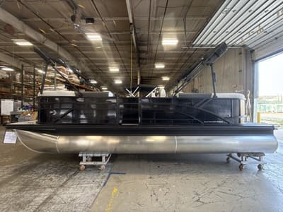 BOATZON | Bennington 22 S1 Stern Radius 2027