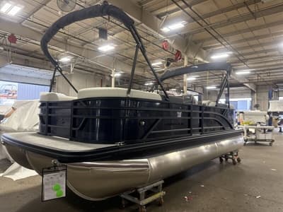 BOATZON | Bennington 22 S1 Stern Radius 2027