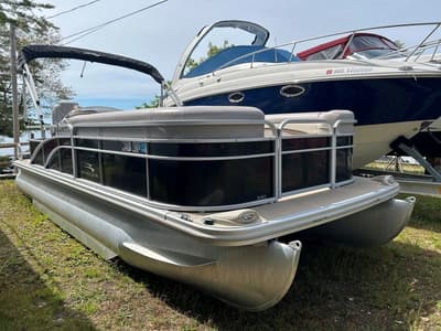 BOATZON | Bennington 22 SLX 2015