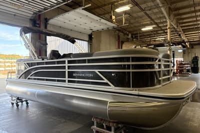 BOATZON | Bennington 22 SOne Quad Bench 2027 BOATZON | Bennington 22 SOne Quad Bench 2027