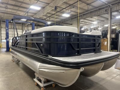 BOATZON | Bennington 22 SSB  SPS 2026