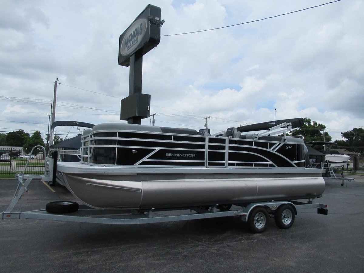 2026 Bennington 22 SSR - Sold Boat