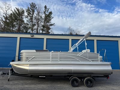 BOATZON | Bennington 22 SSRTritoon 2026