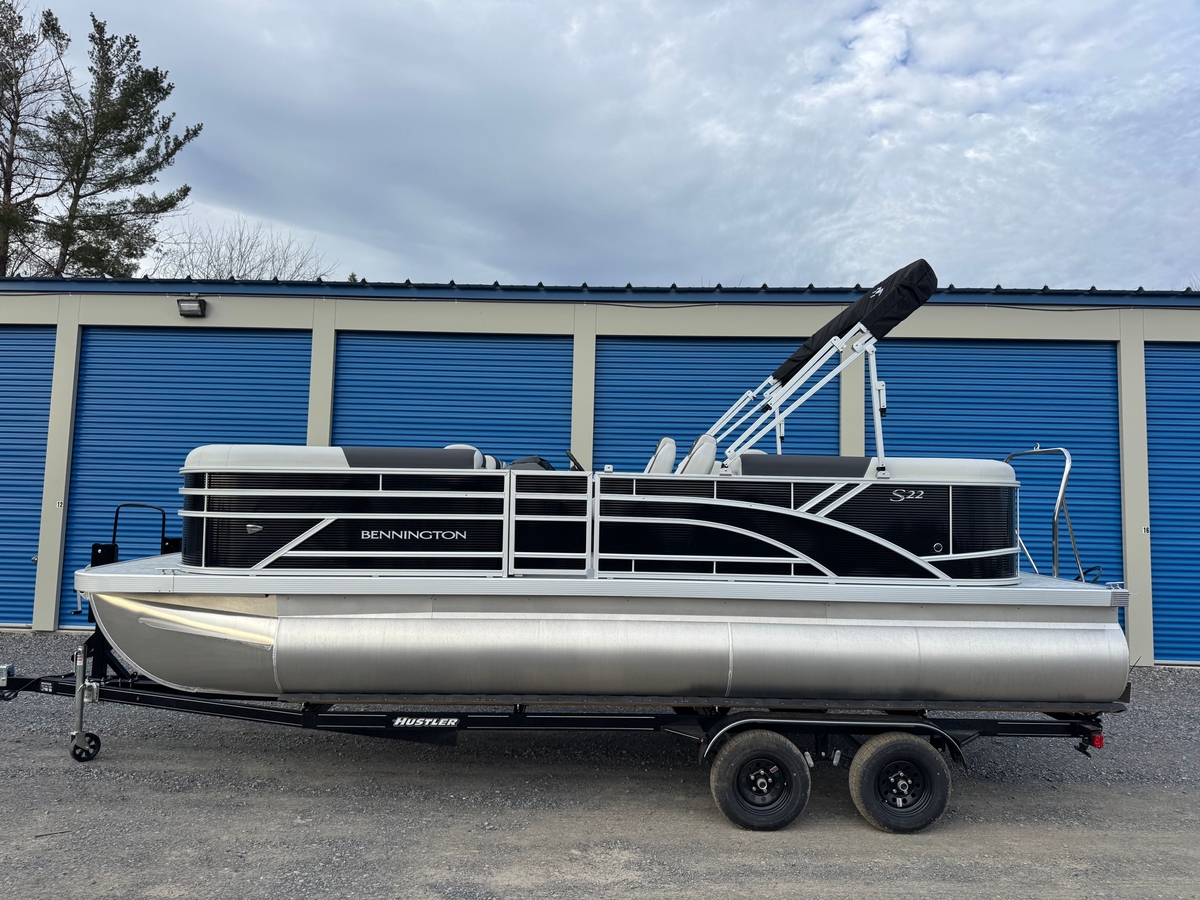 2026 Bennington 22 SSRTritoon - Sold Boat
