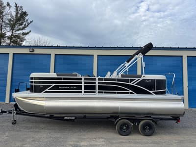 BOATZON | Bennington 22 SSRTritoon 2026