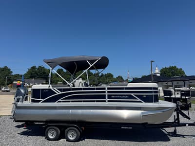 BOATZON | Bennington 22 SSRTritoon 2026