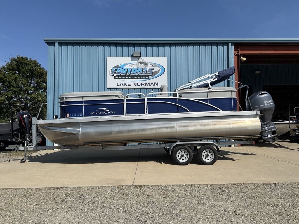 2023 Bennington 22 SVSR - Sold Boat