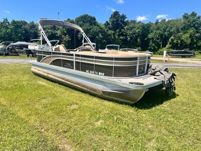 BOATZON | Bennington 22 SXCW rear lounge Pontoon 2016 BOATZON | Bennington 22 SXCW rear lounge Pontoon 2016