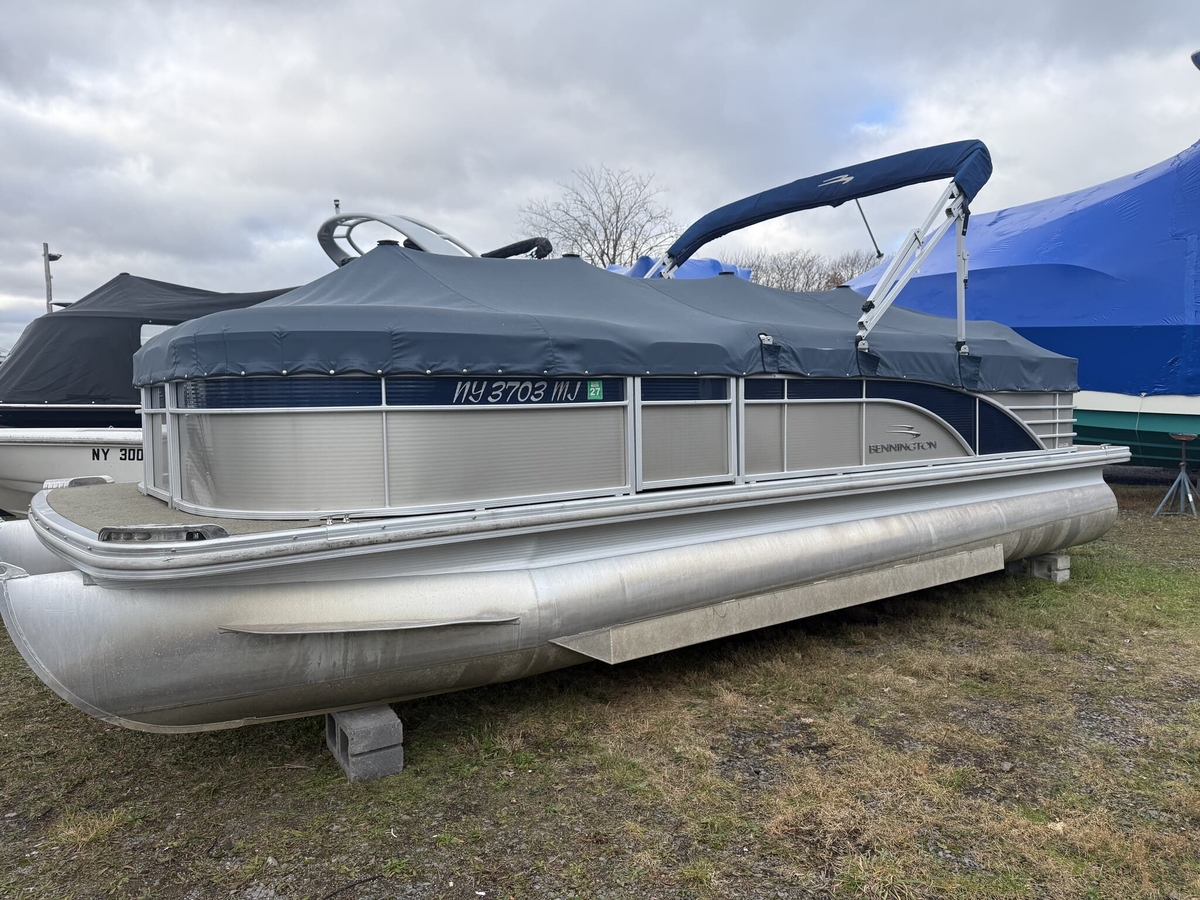 2013 Bennington 2250 GBR - Sold Boat