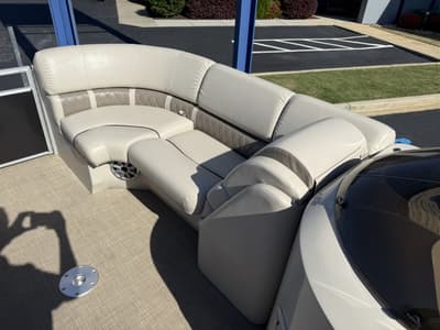 BOATZON | Bennington 2250 GSR 2016