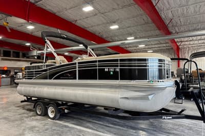 BOATZON | Bennington 2250 RCW 2010
