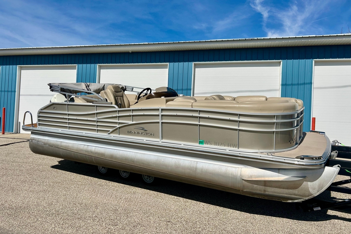 2012 Bennington 2250RCL - Sold Boat