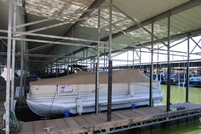 BOATZON | Bennington 2275FSi 2005