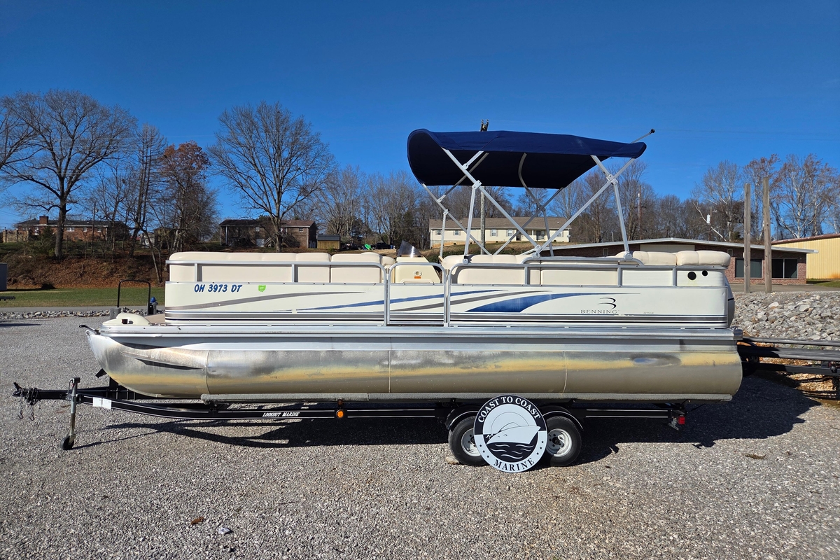 2003 Bennington 2275LX - Sold Boat