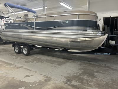 BOATZON | Bennington 2275RLi 2008