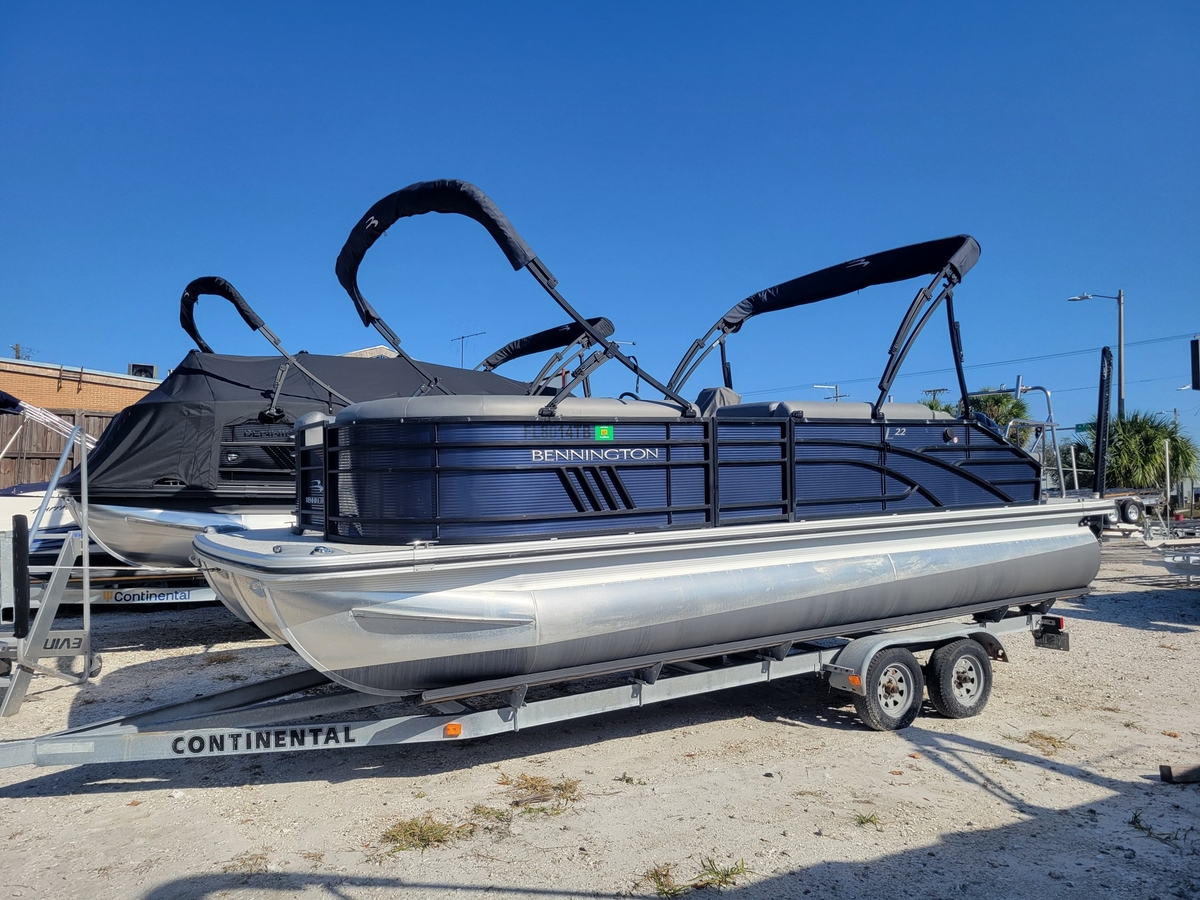 2022 Bennington Bennington 22LSB 2022 - Sold Boat