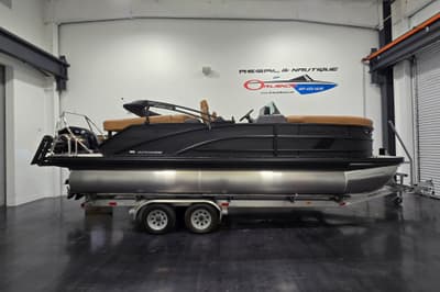 BOATZON | Bennington 22M Open FSB 2026