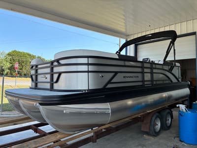 BOATZON | Bennington 22S1SR 2027