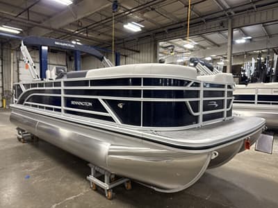 BOATZON | Bennington 22SFC  SERIES 1  TRITOON 2027