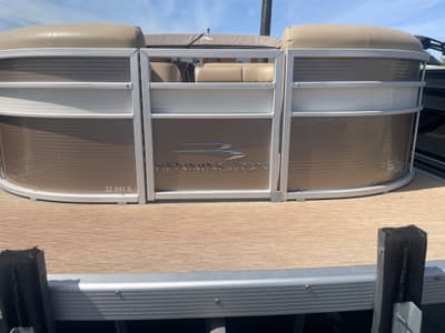 BOATZON | Bennington 22SSLX 2016