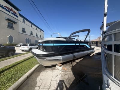 BOATZON | Bennington 22SSR 2027