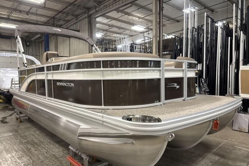 2026 Bennington 22SXSR - Sold Boat