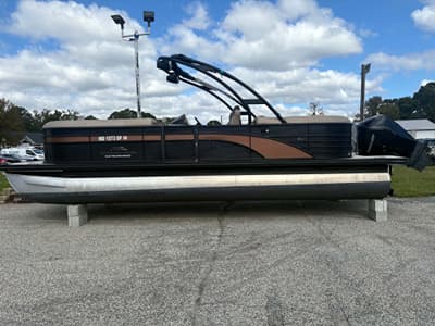BOATZON | Bennington 23 GSR 2019