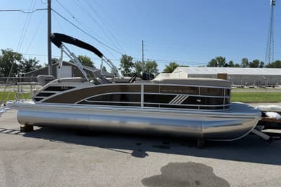 BOATZON | Bennington 23 msl 2027