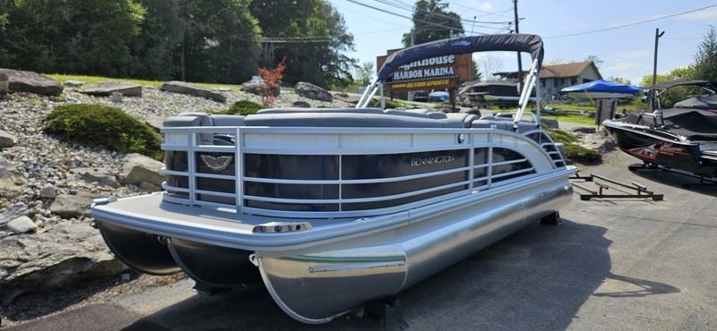 2025 Bennington 23 RSB - Sold Boat