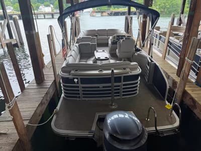 BOATZON | Bennington 2350 RCL 2014
