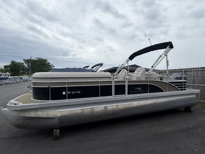 BOATZON | Bennington 2375 GCW 2013