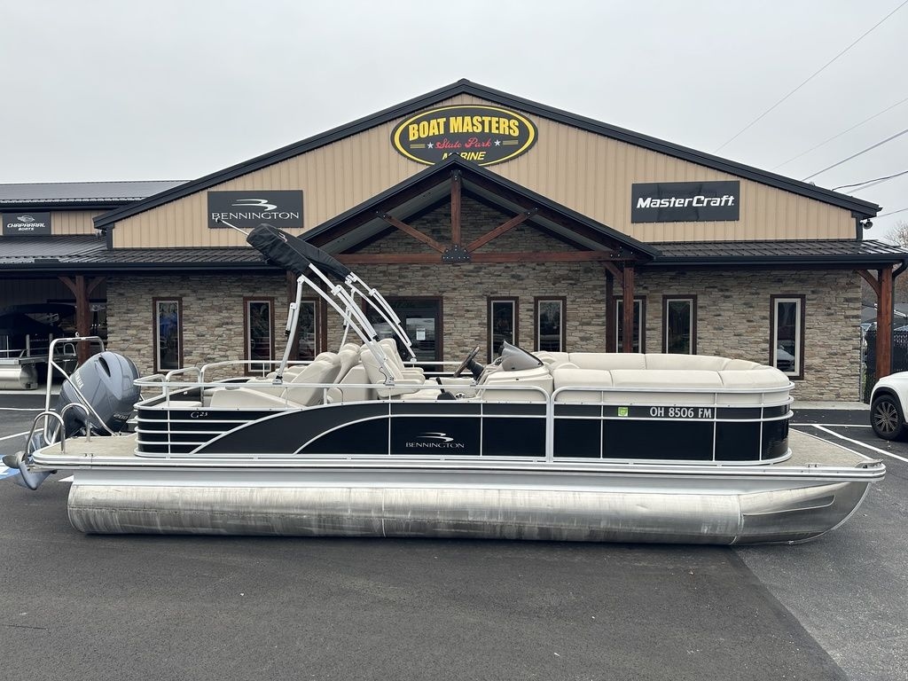 2015 Bennington 2375 GCW - Sold Boat