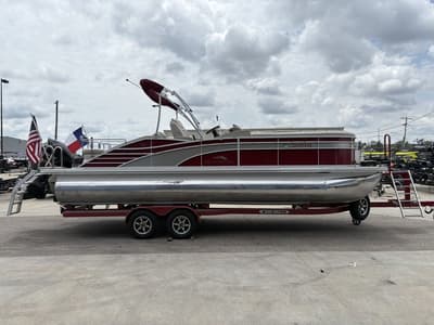 BOATZON | Bennington 2375 RCW w 250hp VMAX SHO Yamaha 2014
