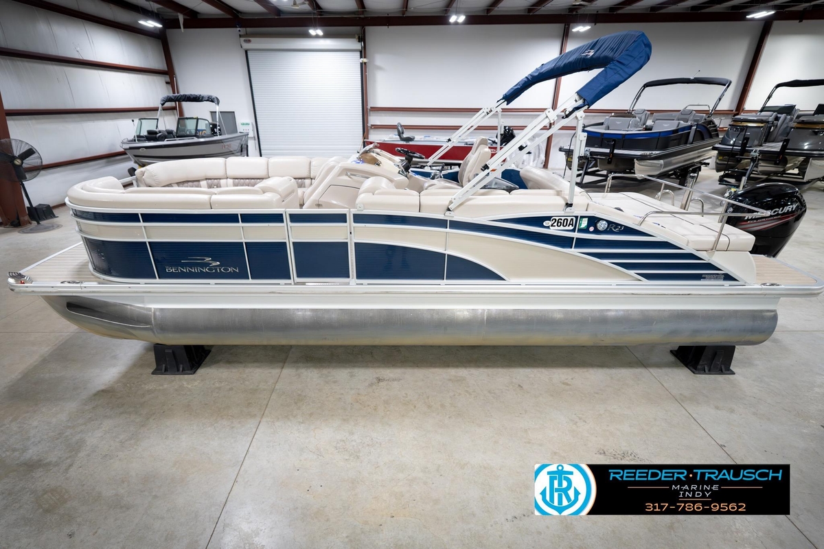 2016 Bennington 2375 RSB - Sold Boat